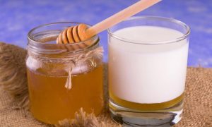 รักษาเบาหวานพร้อมชะลอความแก่ด้วย 5 คุณประโยชน์จากนมผึ้ง